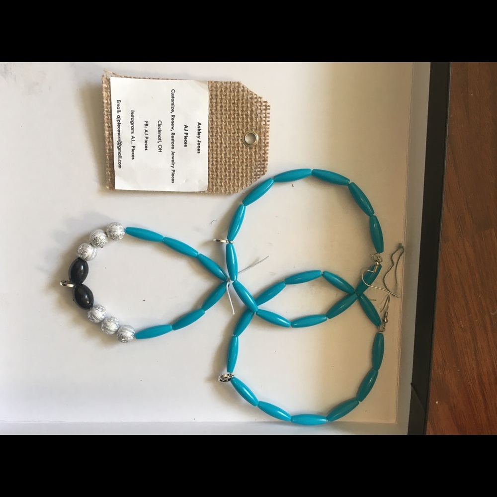 Jewelry - Picture 6 of 8